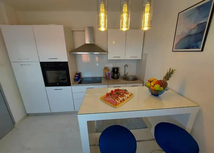 Family Friendly House With A Swimming Pool Dramalj - - 22827