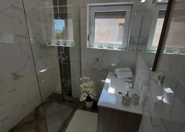 Family Friendly House With A Swimming Pool Dramalj - - 22827 Feriehus